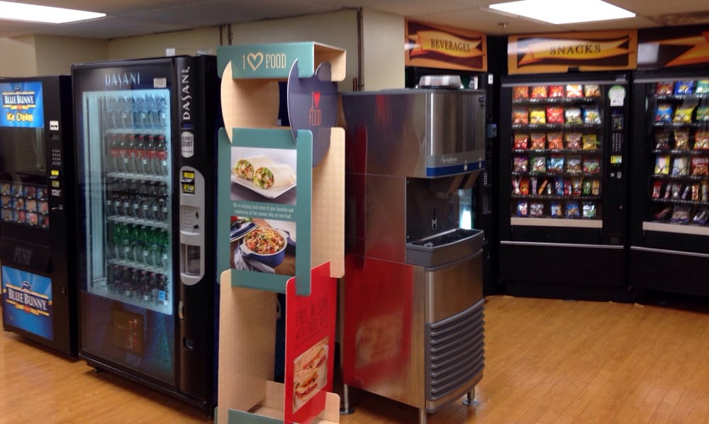 自动售货机，无人售货机，广州自动售货机，自动售货机厂家，自动售货机公司，富宏自动售货机