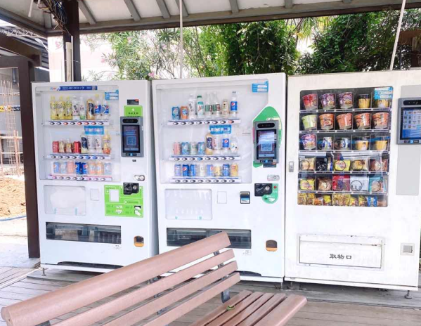 定制无人自动售货机